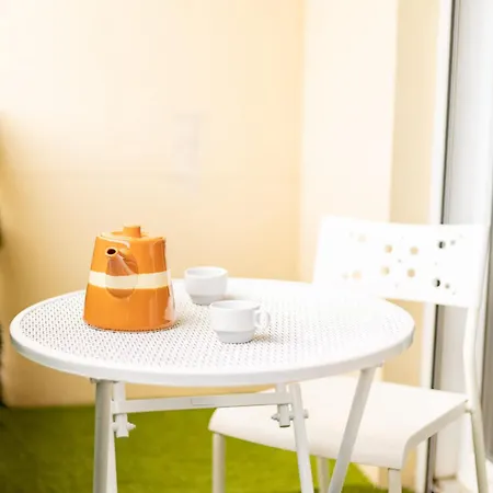 Appartamento T2 Avec Balcon Et Place De Parking à 2 Pas Du Cube Troyes